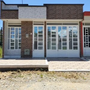 CASA NUEVA DE LUJO EN PRADOS DEL NORTE ACACIAS META